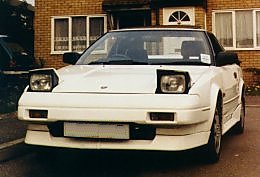 Toyota MR2 - Front