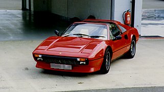 Ferrari 308 waiting in the pitlane