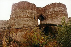 Entrance to Beeston Upper Castle
