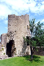 Farleigh Hungerford Castle