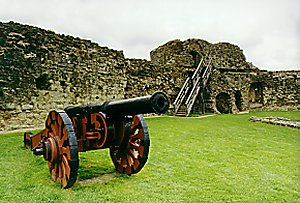 Cannon at Pevensey Castle